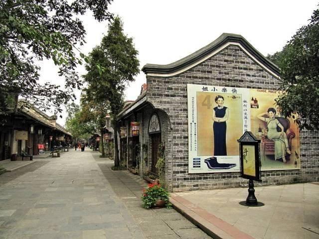 探索疑问,尽在江苏一男子当街殴打女子后逃跑,民警已介入,男子会面临什么处罚?问答社区